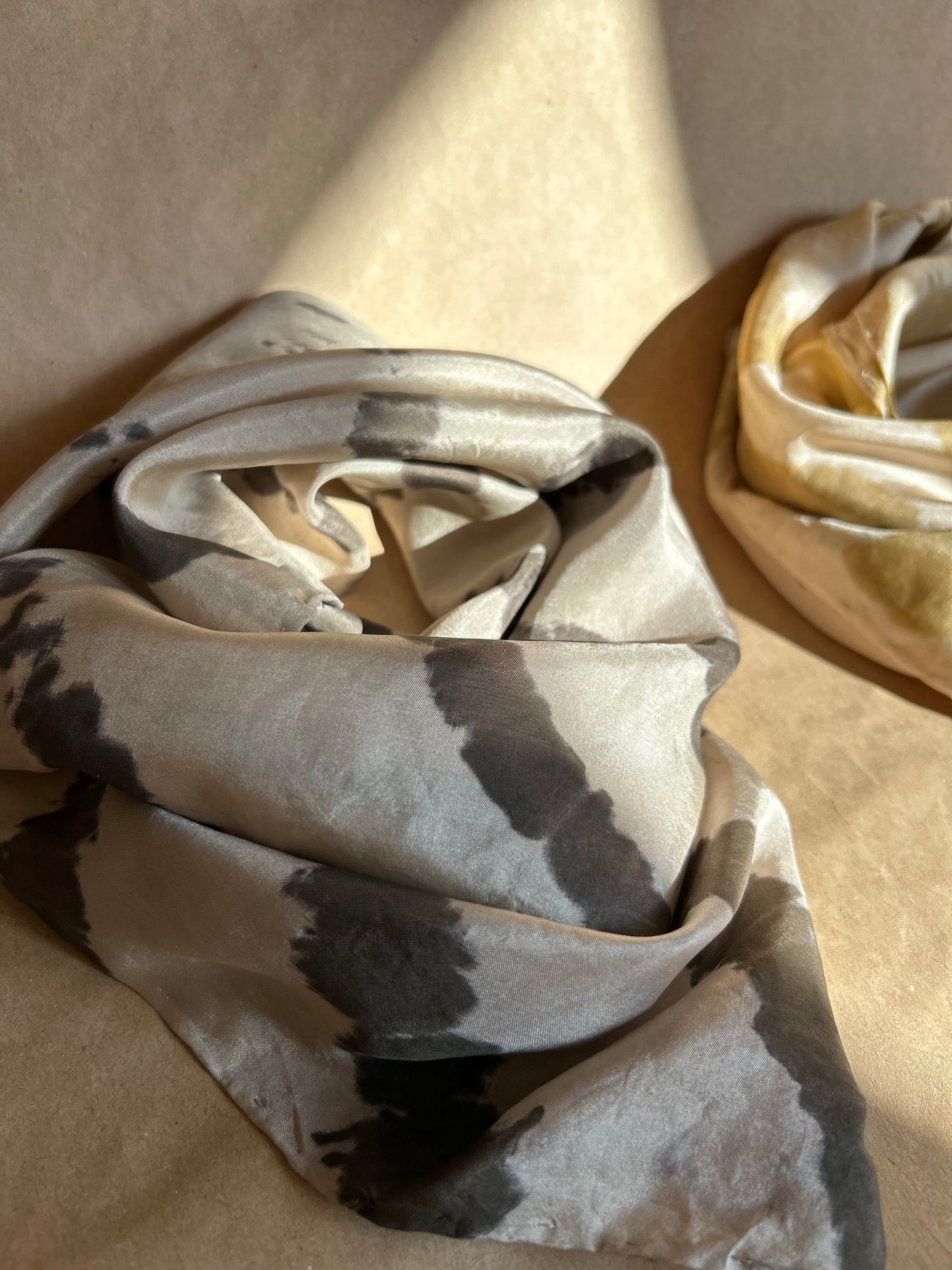 Silk Scarf Eucaliptos and citric acid
