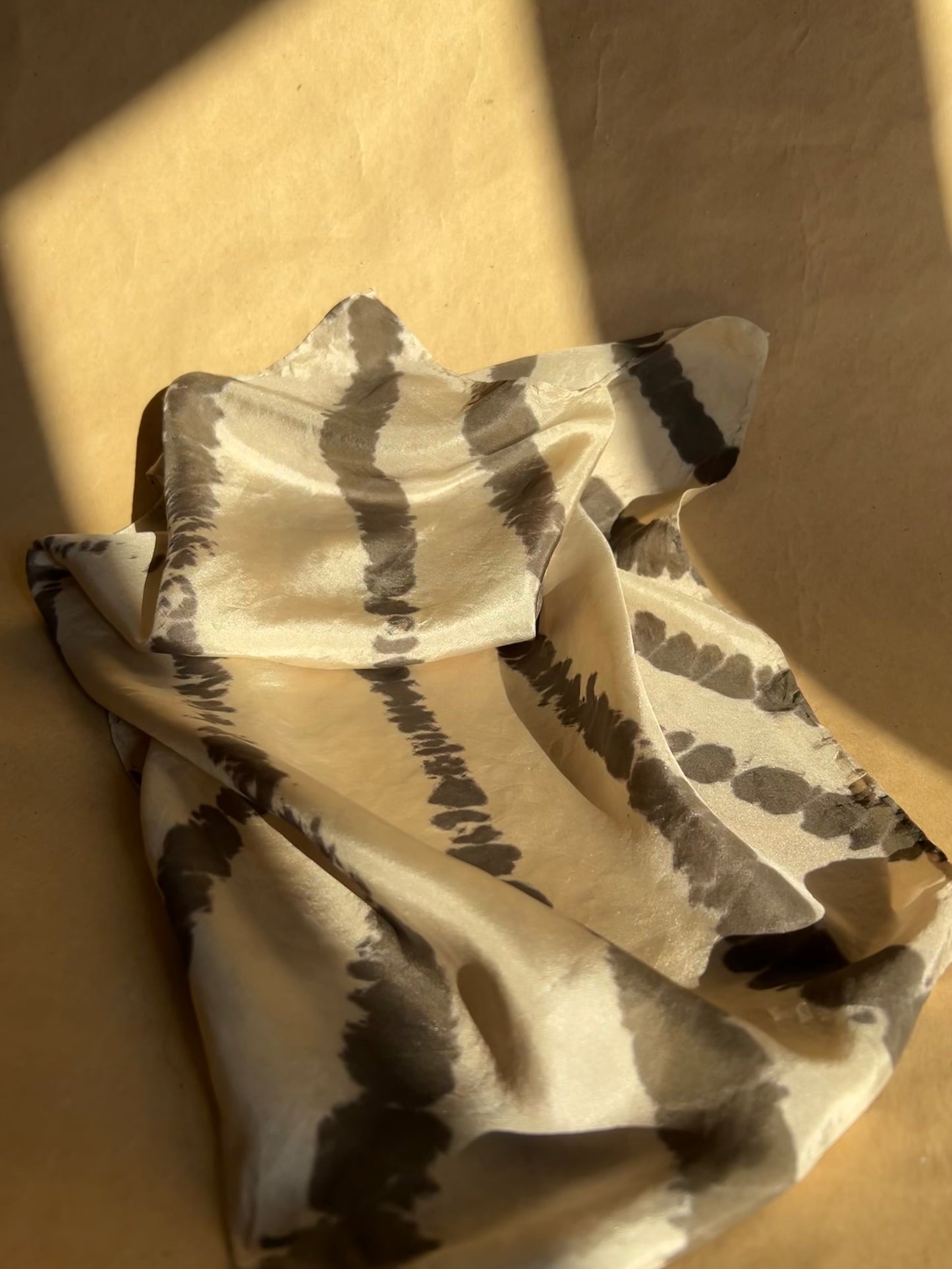 Silk Scarf Eucaliptos and citric acid