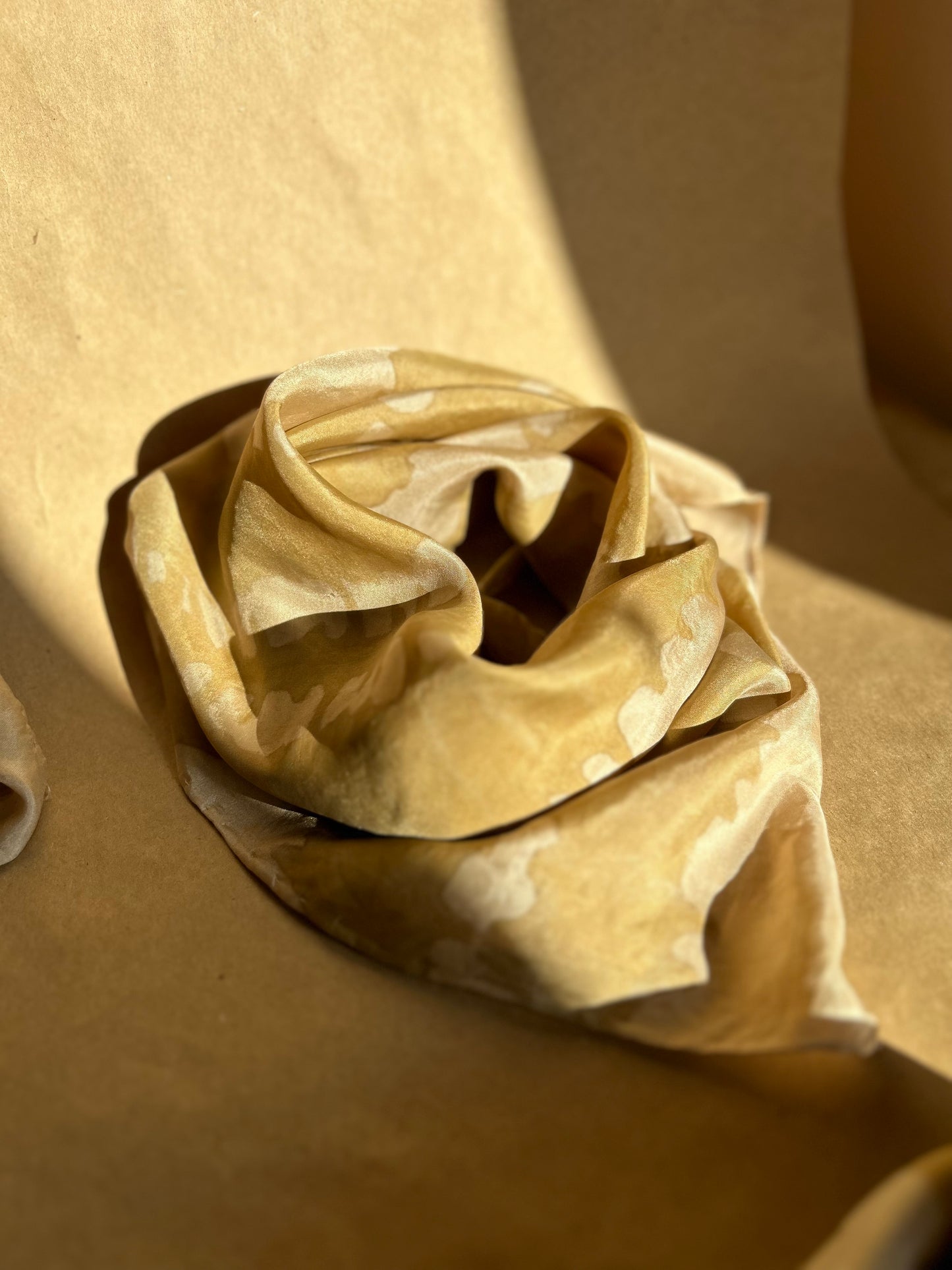 Silk Scarf mangaba and aluminium