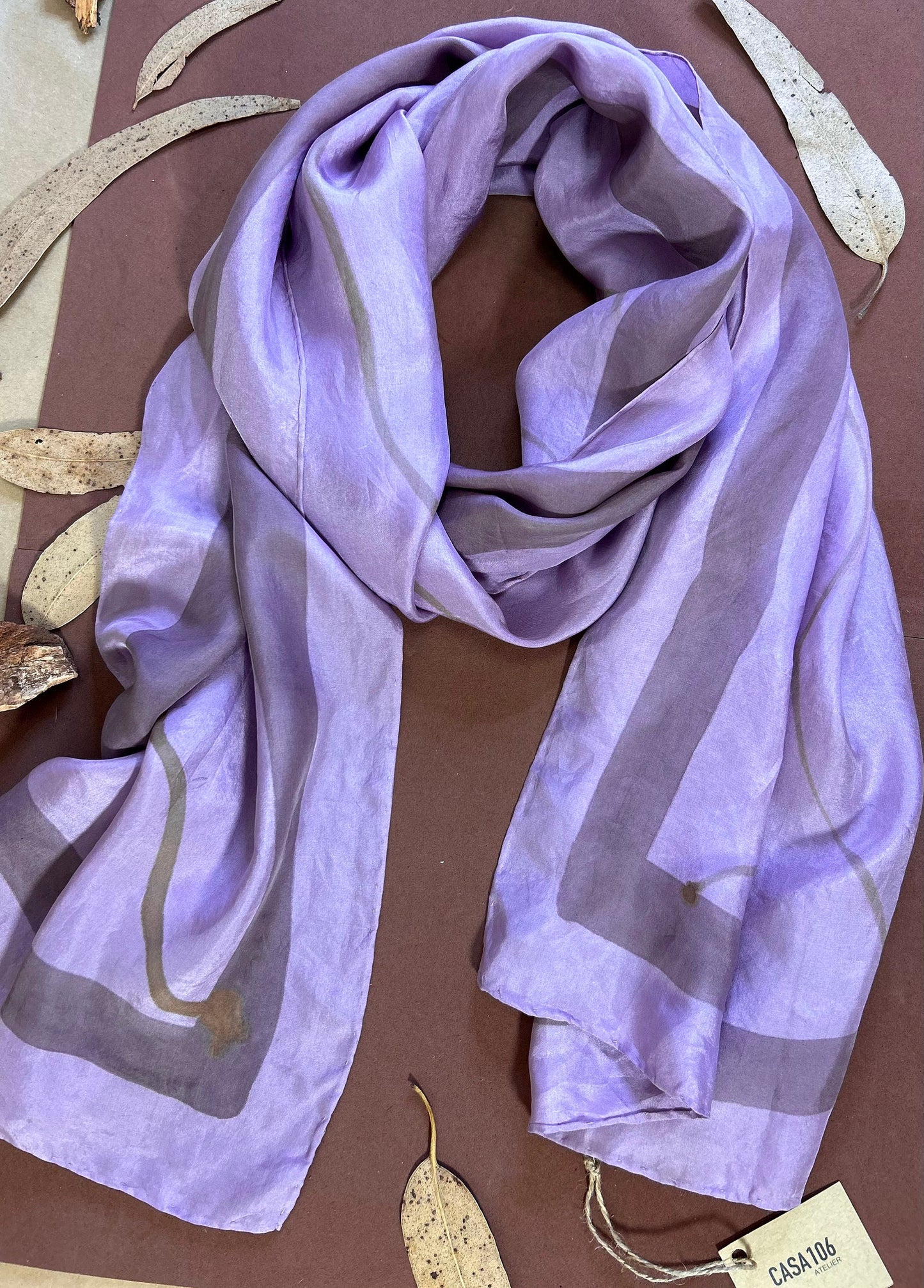 Custom Silk Echarpe Light and Grape Roots